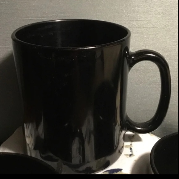 RARE FIND!! 3-Vintage Arcoroc Round Black Coffee Mugs~France~Tableware - Picture 2 of 6